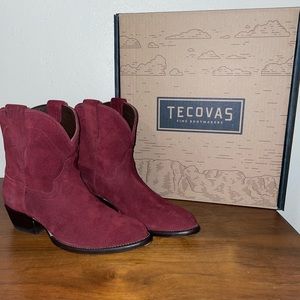 Tecovas The Lucy - wine suede ankle cowboy boots